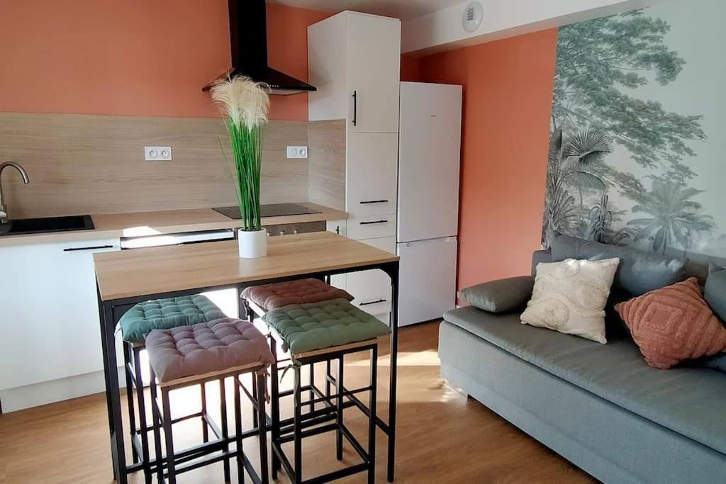 Apartment T2 *